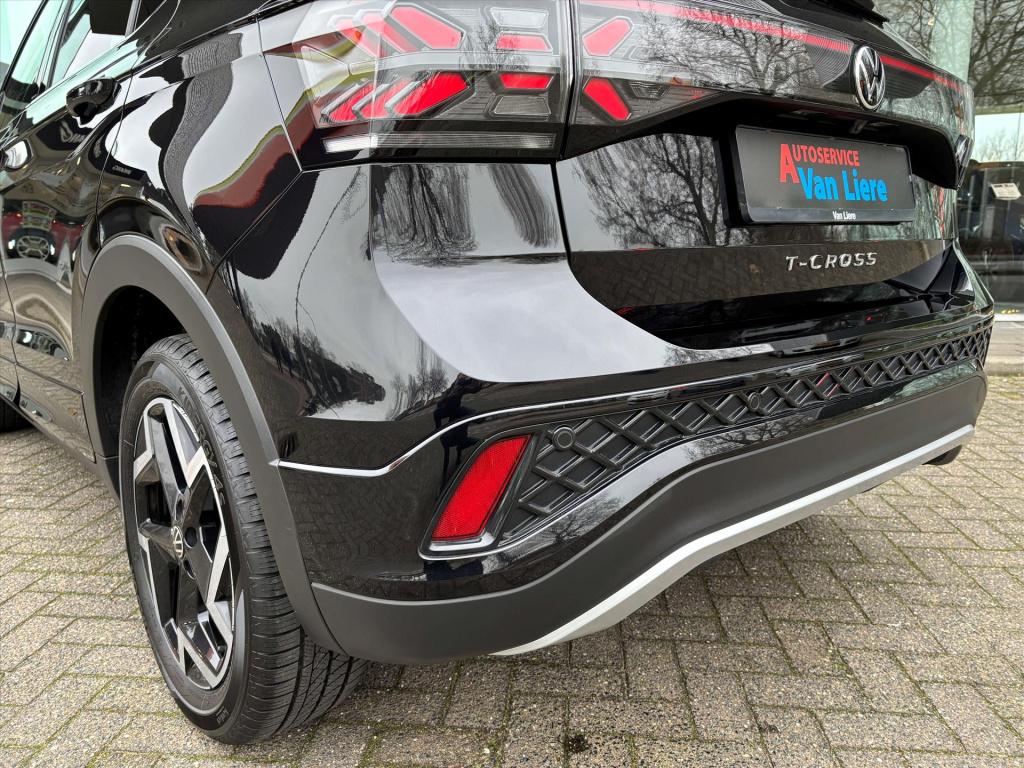 Volkswagen T-cross 1.5 tsi 150pk dsg-7 r-line| trekhaak|navi| led strip| ri