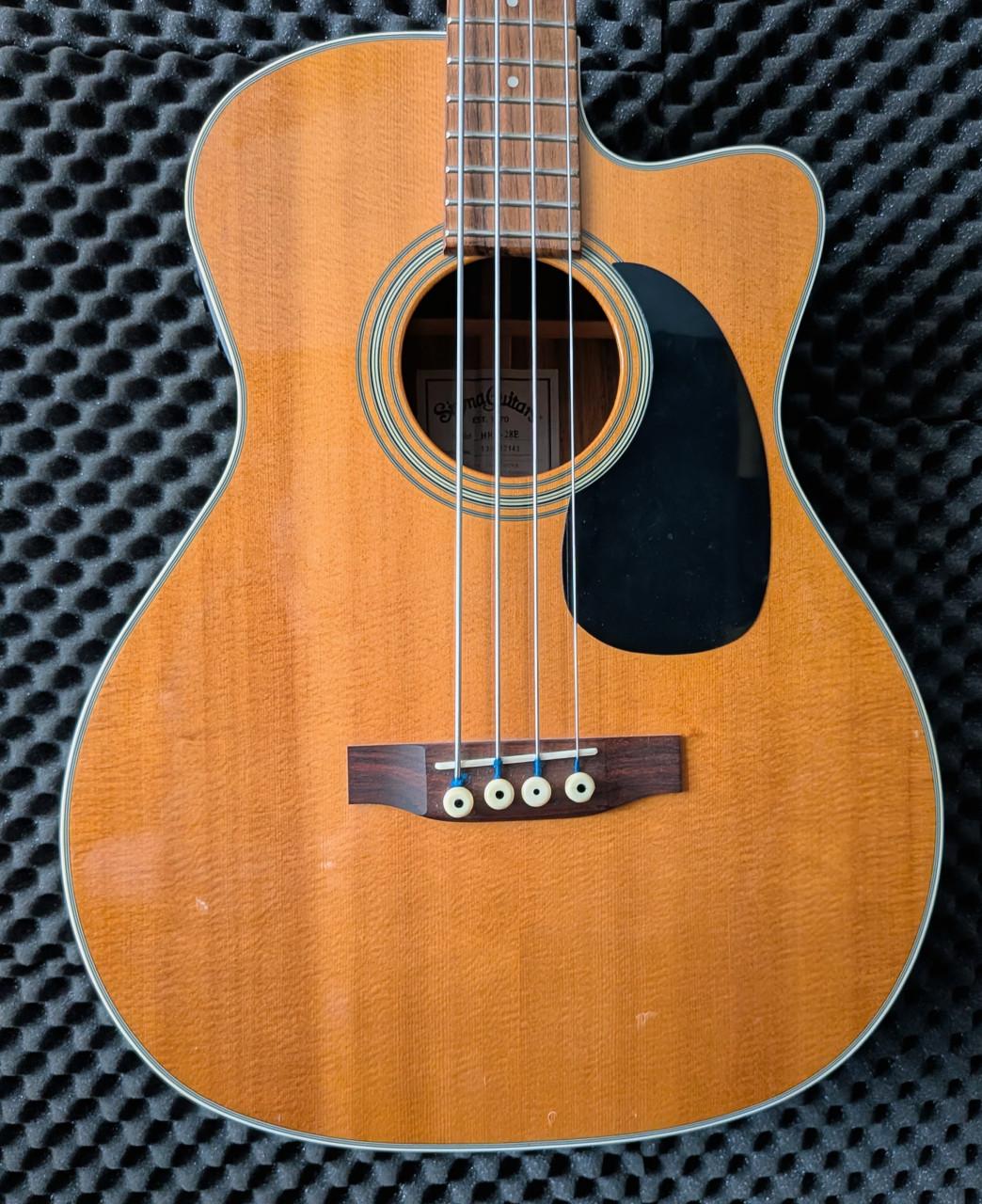 Akoestische 4-snarige basgitaar, merk Sigma