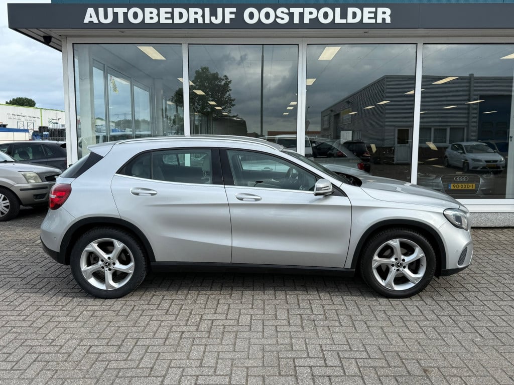 Mercedes-Benz Gla-klasse 180 premium plus