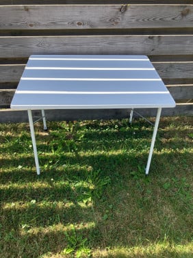 Camping tafel.