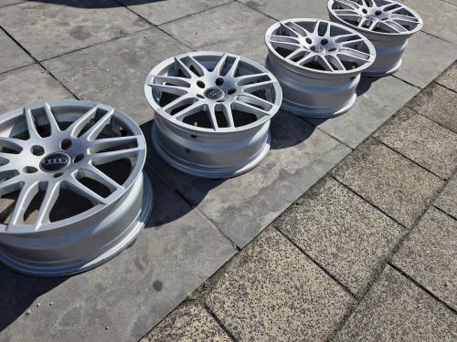 Set 16 inch replica Audi-velgen (meerspaaks design)