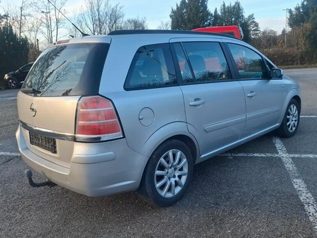 Opel Zafira 1.8 airco | cruise | 7-persoons | trekhaak | nap etc.