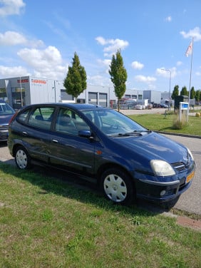 Nissan Almera Tino 1.8-2005-km.145234-Airco-stuurbekr-trekhk+ opties-1850,=