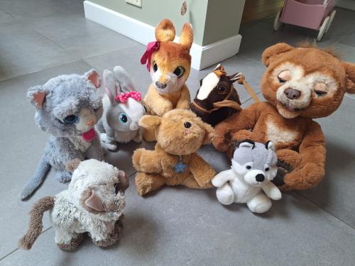 Knuffels furreal friends ( batterij, bewegen/maken geluid)