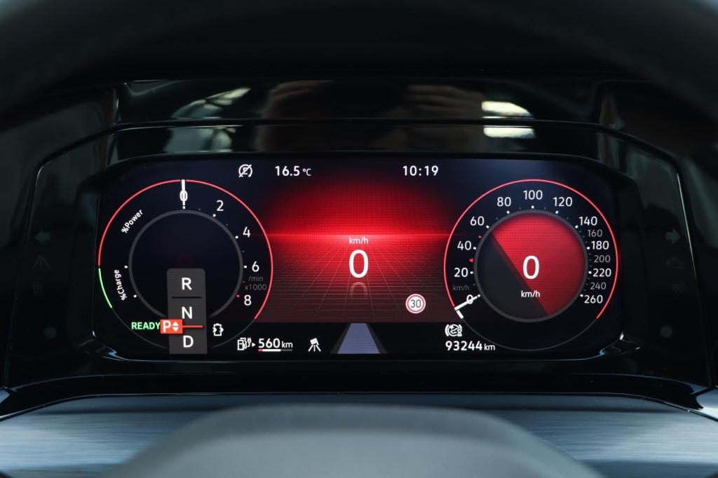 Volkswagen Golf 1.4 ehybrid style 204pk dsg6 | soh 89,2% |