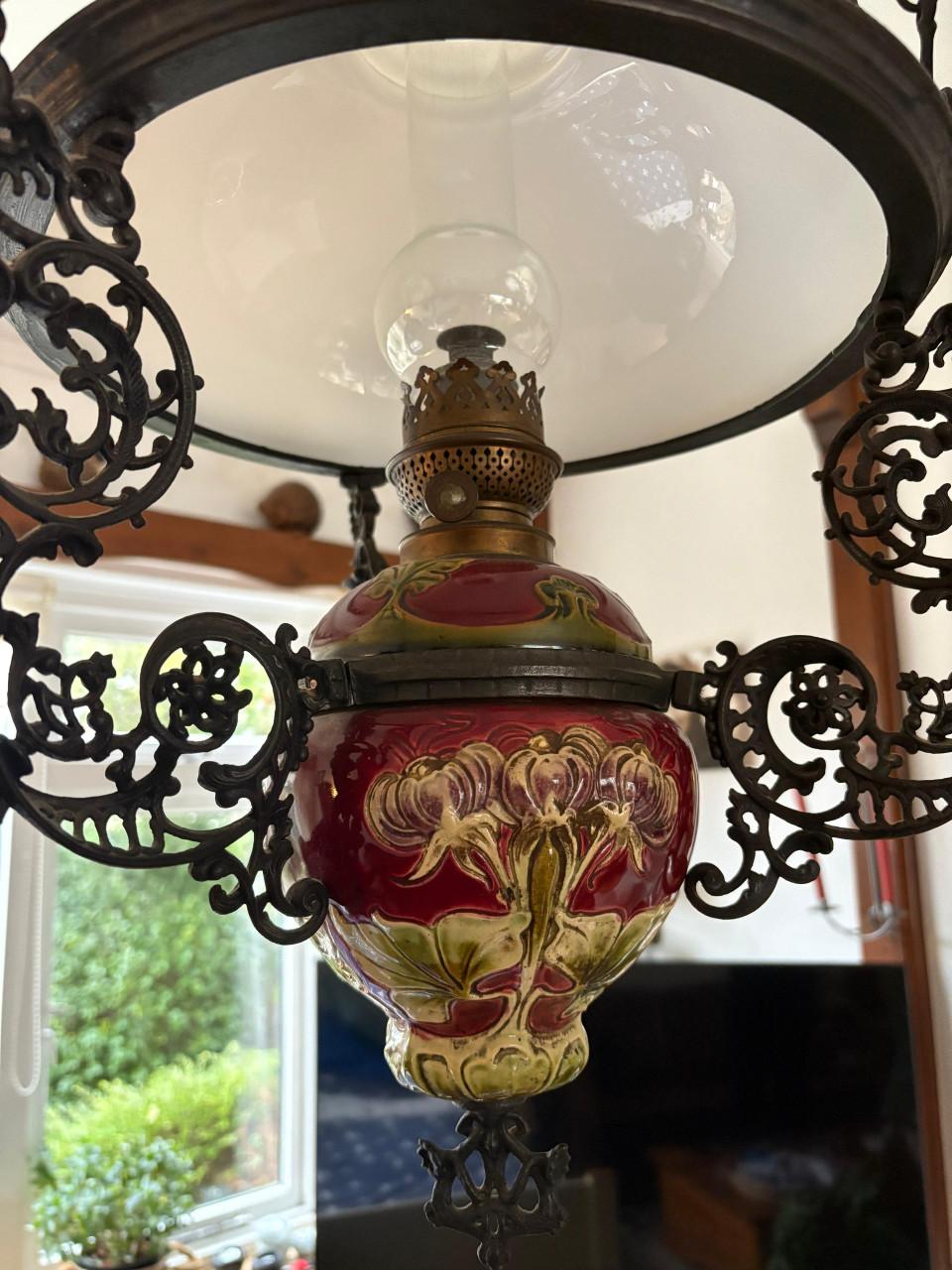 Antieke hang en olielamp