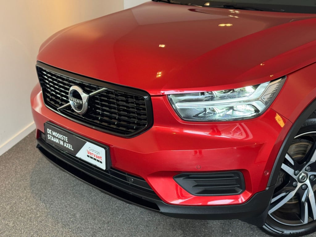 Volvo XC40 1.5 t5 twin engine r-design