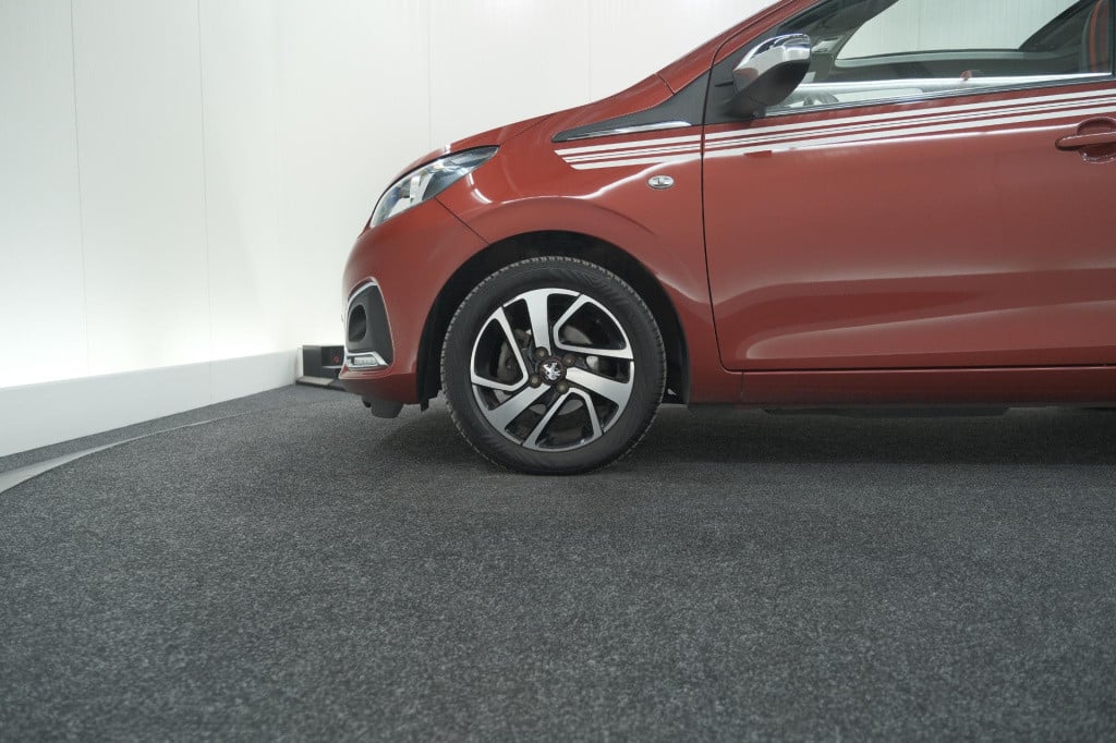Peugeot 108 1.0 e-vti allure top! | elektrisch vouwdak | trekhaak | camera 