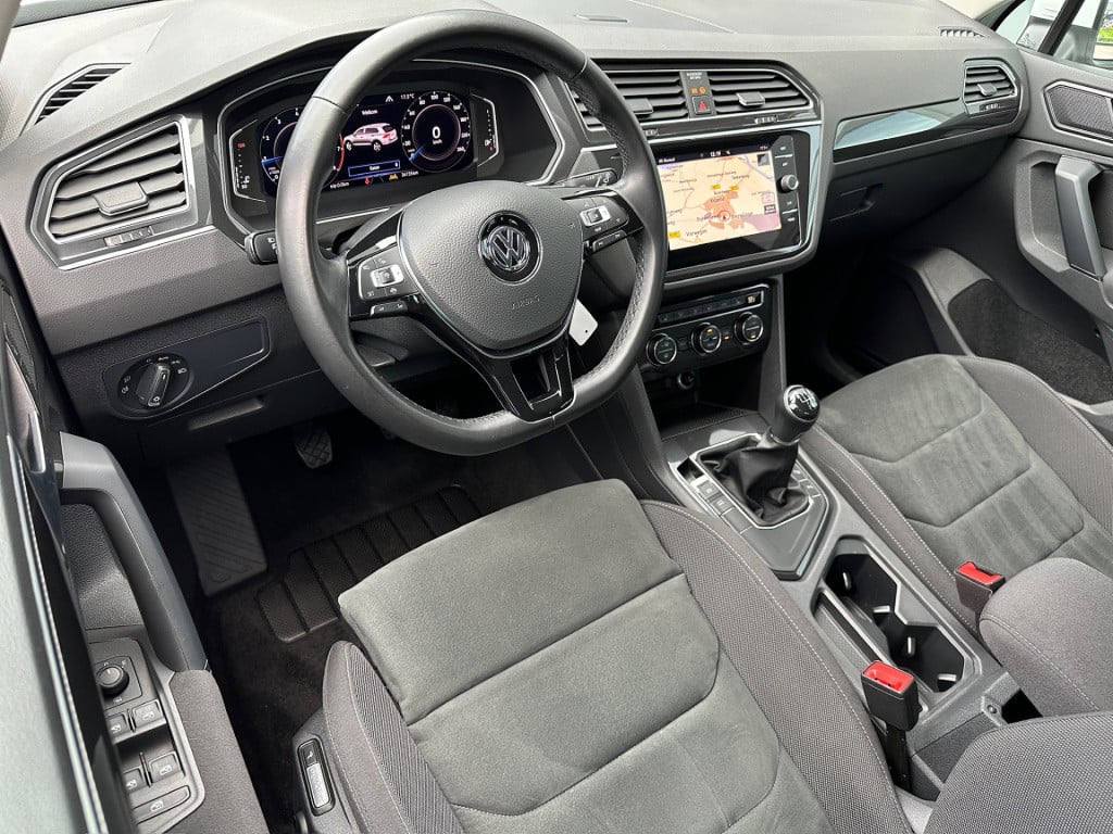 Volkswagen Tiguan 1.5 tsi act 150pk r-line | virtual cockpit | camera | erg