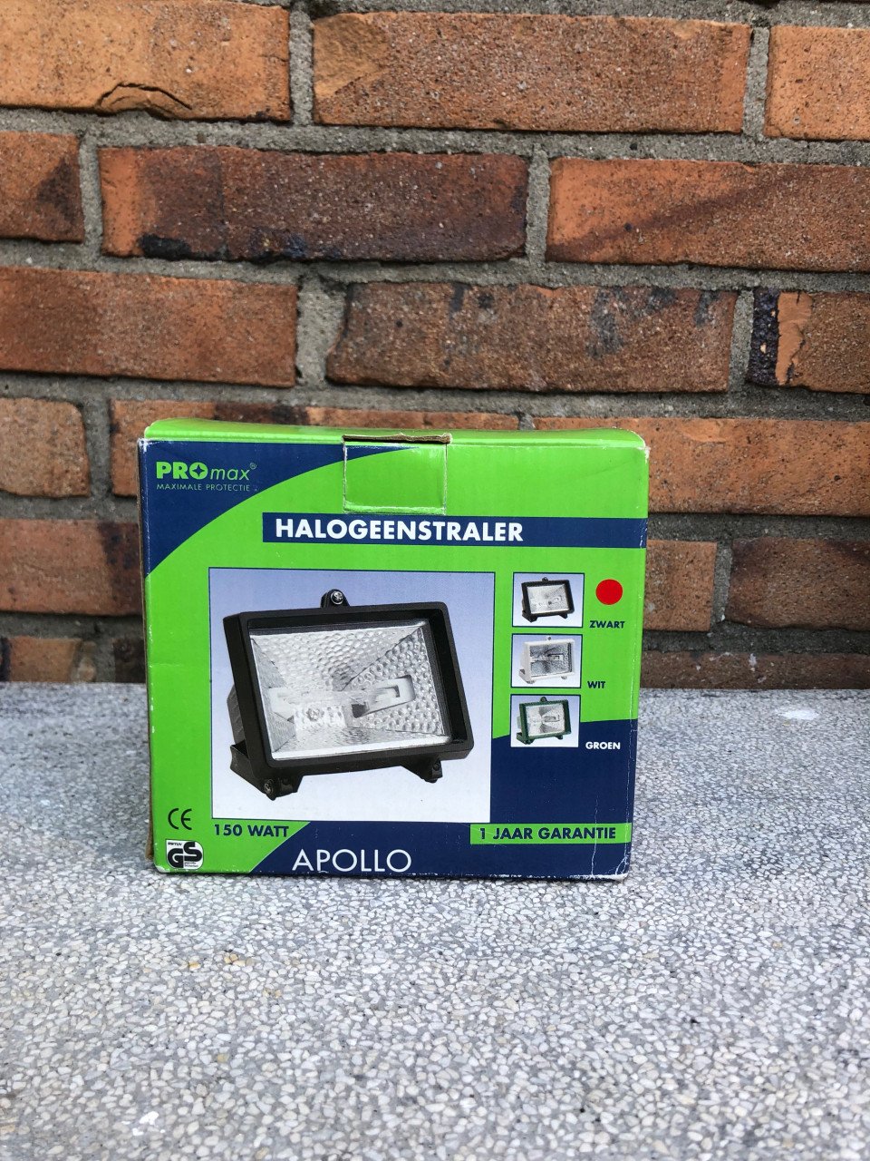 Buitenlamp nieuw in de doos.