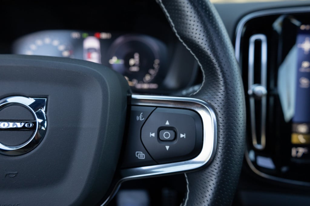 Volvo XC40 1.5 t5 recharge r-design full options! ✅pano✅h&k✅360°cam✅leer