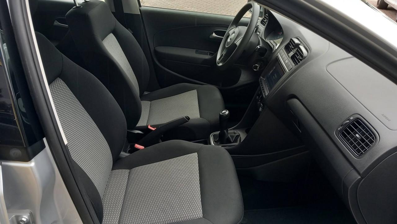 Volkswagen Polo 1.2 Easyline 5drs 2011 airco navigatie lm-velgen 145.000km