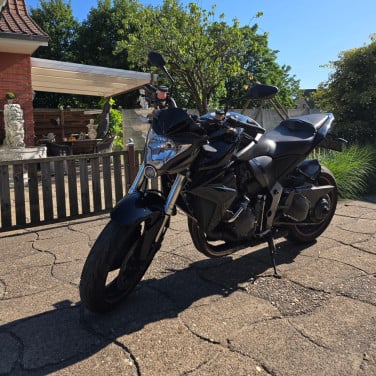 Cb1000r