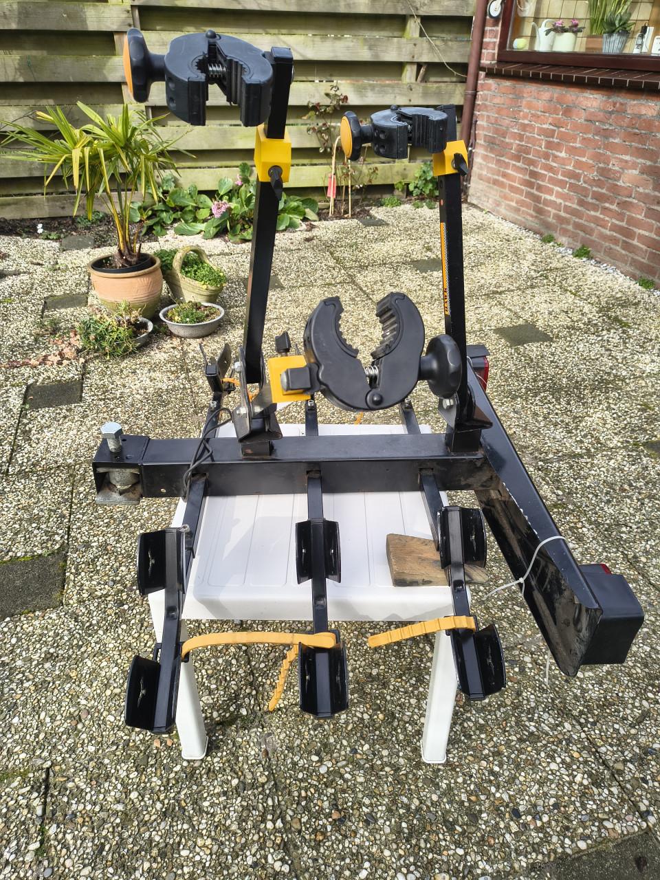 Fietsendrager voor 3 fietsen