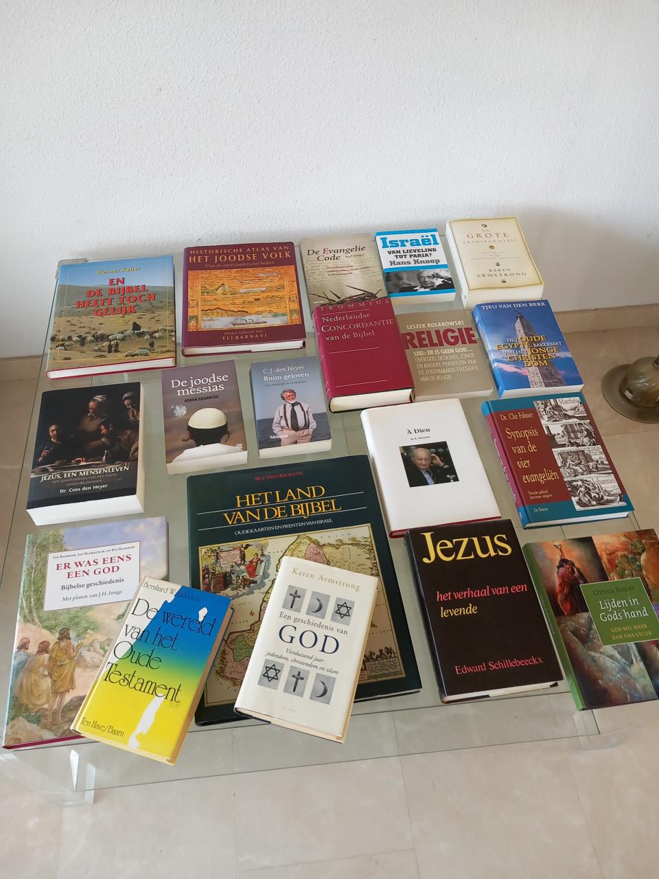 Partij boeken religie godsdienst