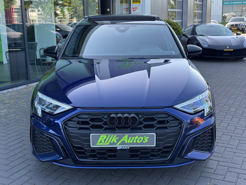 Audi A3 sportback 45 tfsi e s edition competition * panoramadak * virtual c