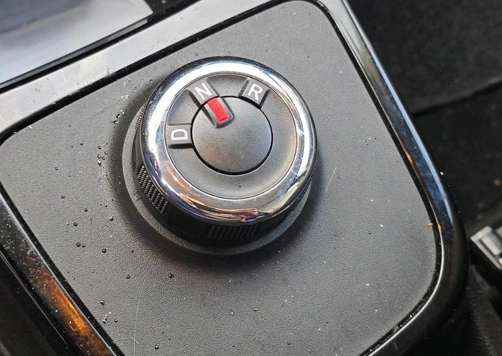 Dacia Spring essential 27 kwh - dc lader