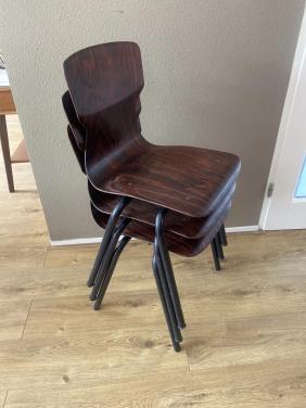 3 vintage schoolstoelen SETPRIJSJE