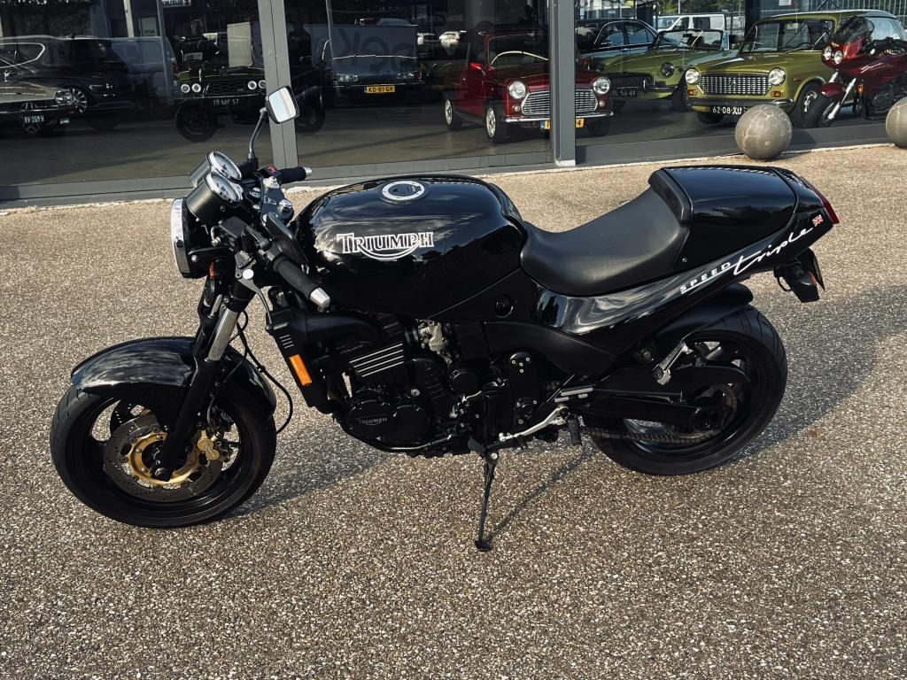 Triumph Speed Triple t300