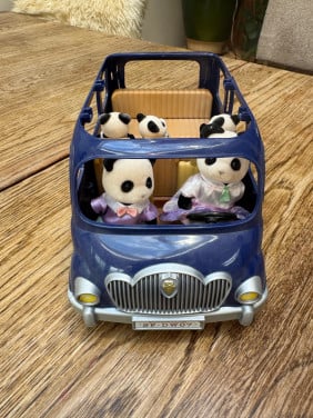 Auto Sylvanian Family