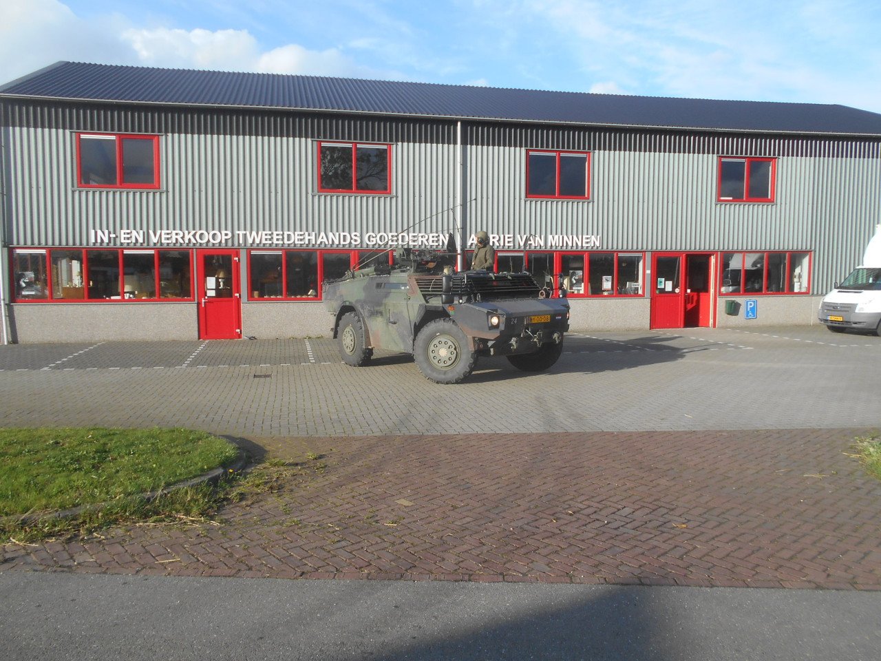 6 stevige ouder model stoelen in goede staat