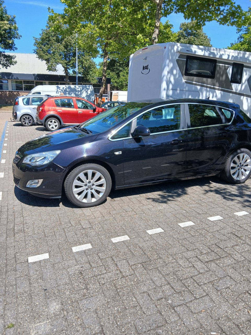 Opel Astra 1.4 Turbo-2010-Airco-navigatie L.M.velg-L.M. velg+opties-4800,=