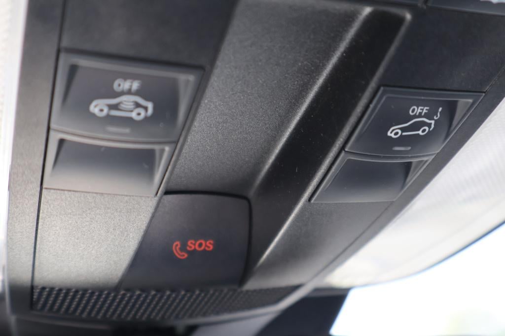 Mercedes-Benz E-Klasse cabrio 200 ambition sport edition l amg line l smart