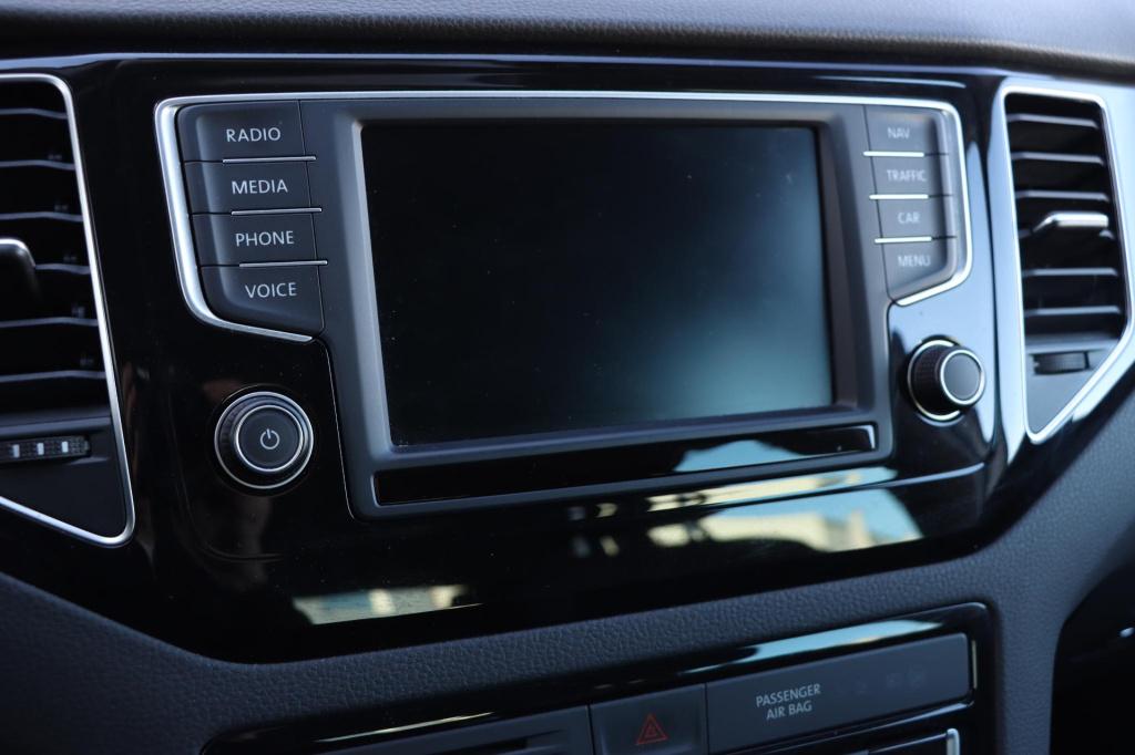 Volkswagen Golf Sportsvan 1.4 tsi business edition connected