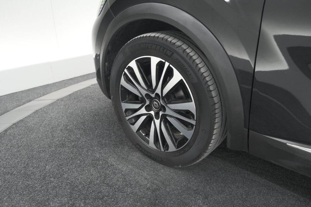 Renault Captur tce 130 edc initiale paris | trekhaak | adaptieve cruise con