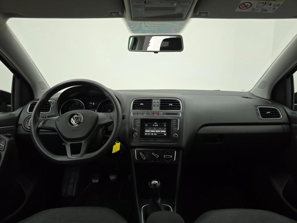 Volkswagen Polo occasion comfortline black edition met cruisecontrol en leu