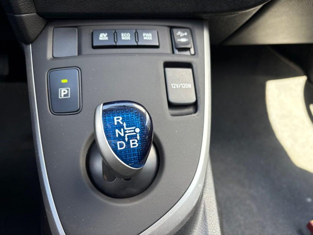 Toyota Auris touring sports 1.8 hybrid lease top 5 editie