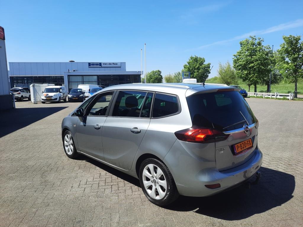 Opel Zafira 1.4i turbo cosmo | trekhaak | cruise control |