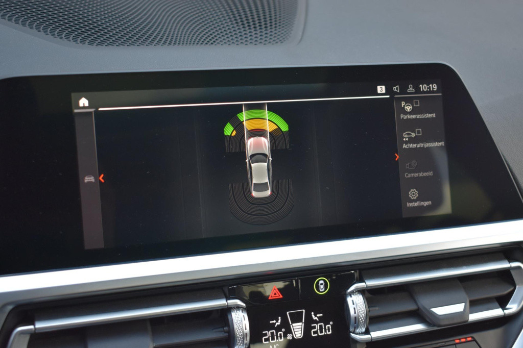 BMW 3-serie 320i high executive | harman kardon | schuif kanteldak | leder 