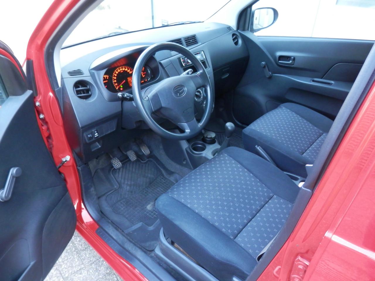 Auto Garant Biedt Aan: Daihatsu Cuore 1.0 Clever