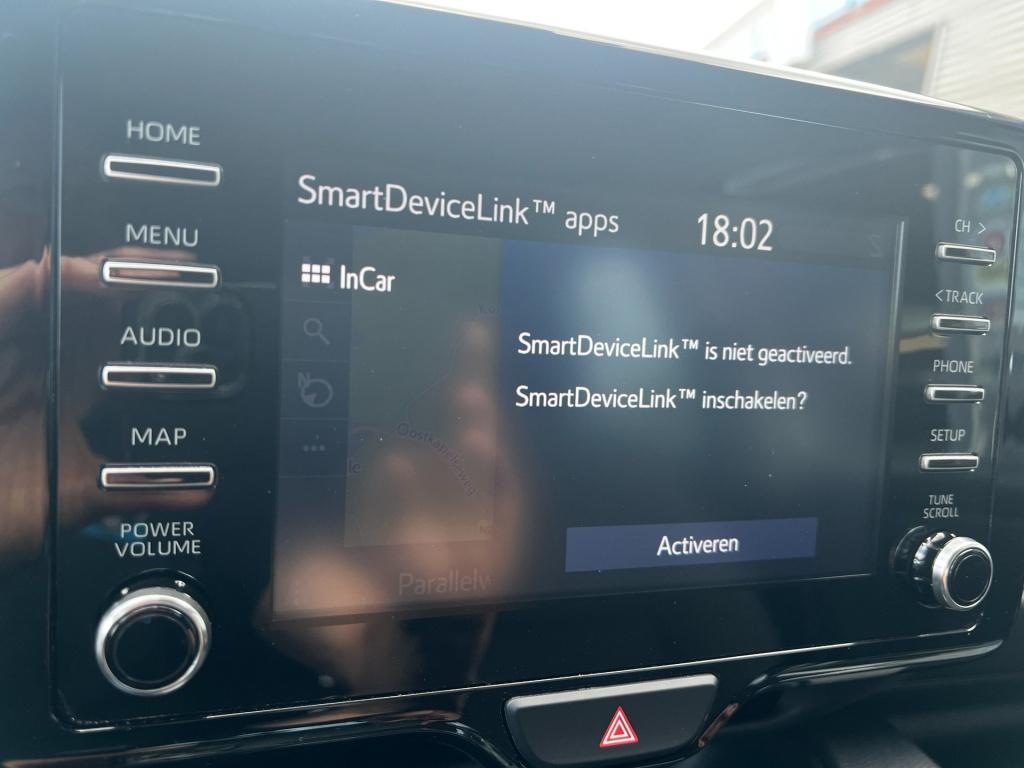 Toyota Yaris 1.5 hybrid dynamic line, camera, carplay, navi enz..