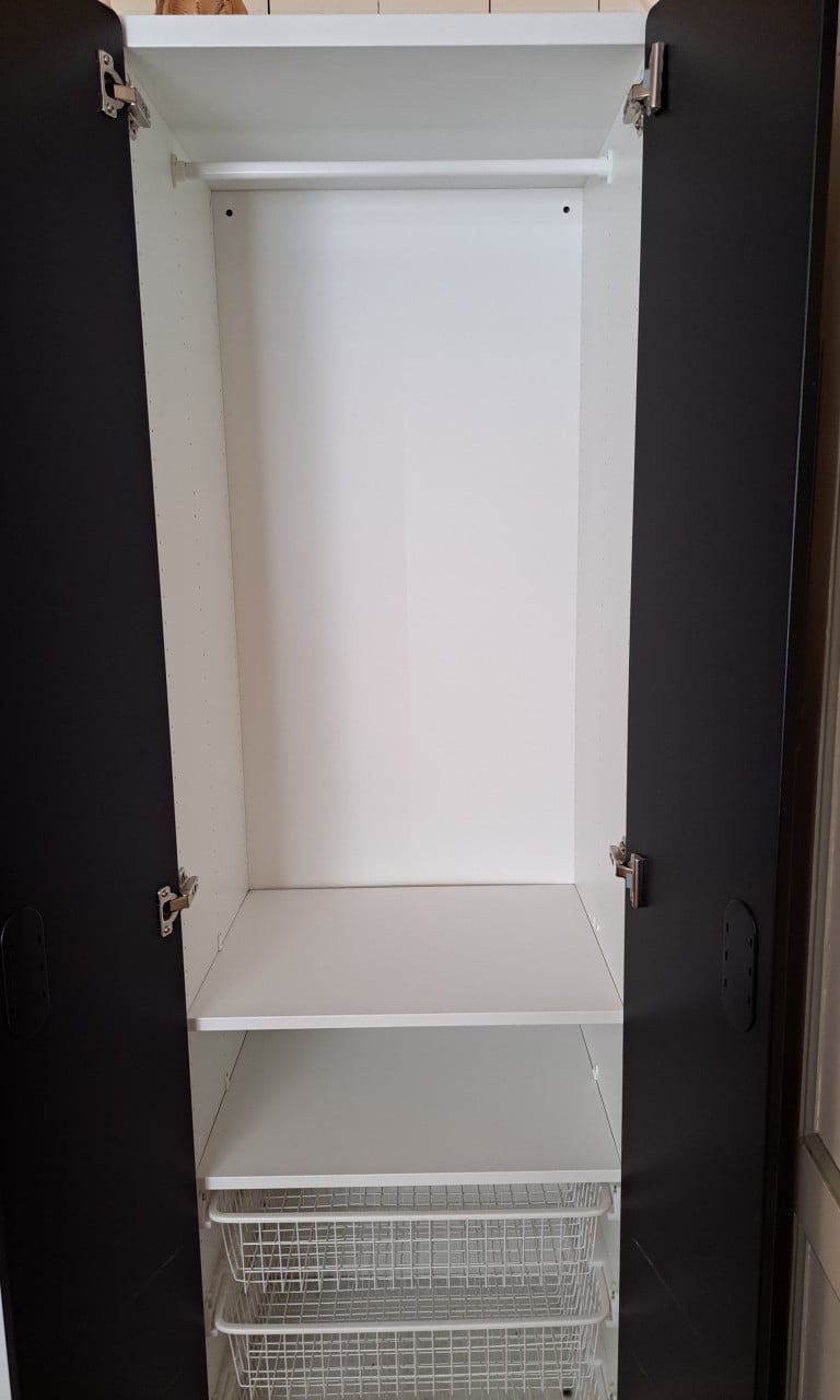 Kinderkledingkast te koop