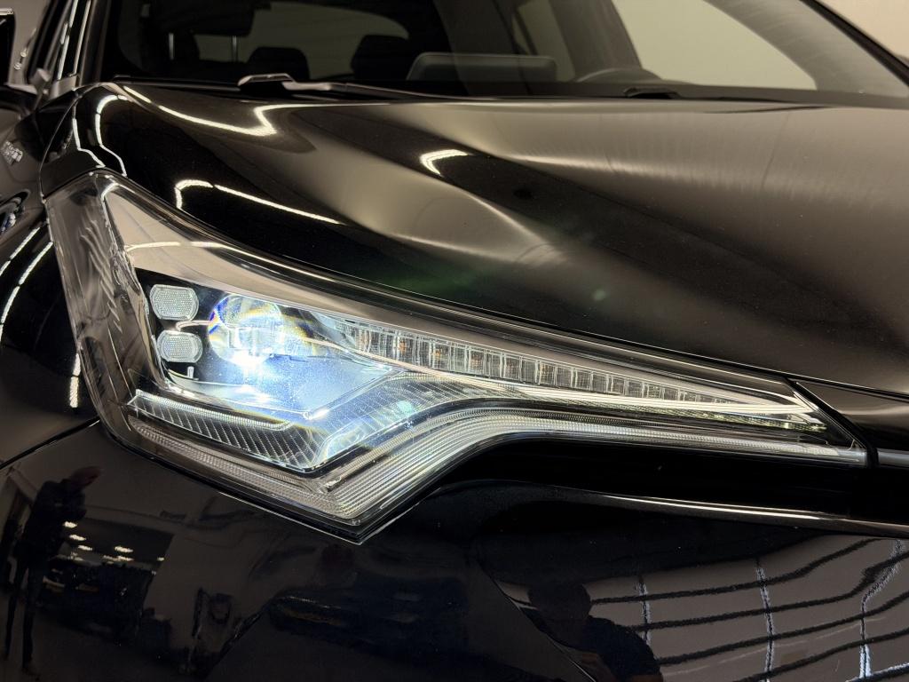 Toyota C-hr 1.8 hybrid executive