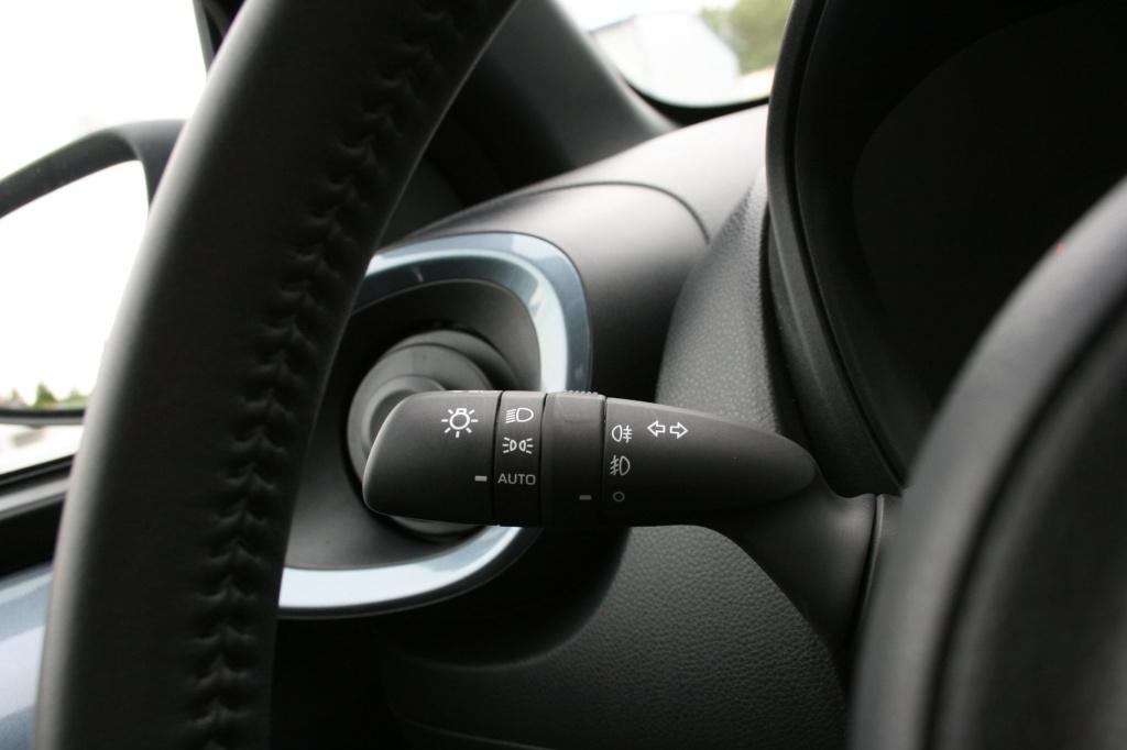 Toyota Aygo x 1.0 vvt-i s-cvt envy