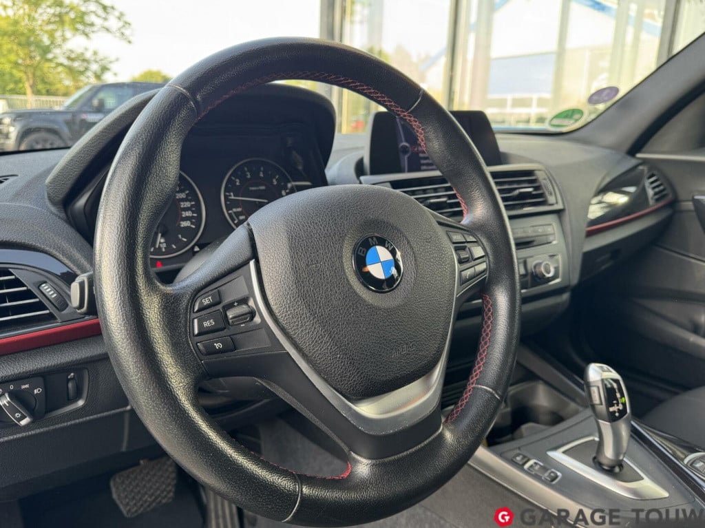 BMW 1 Serie 118i business+ sport xenon, afn. trekh. nl. auto
