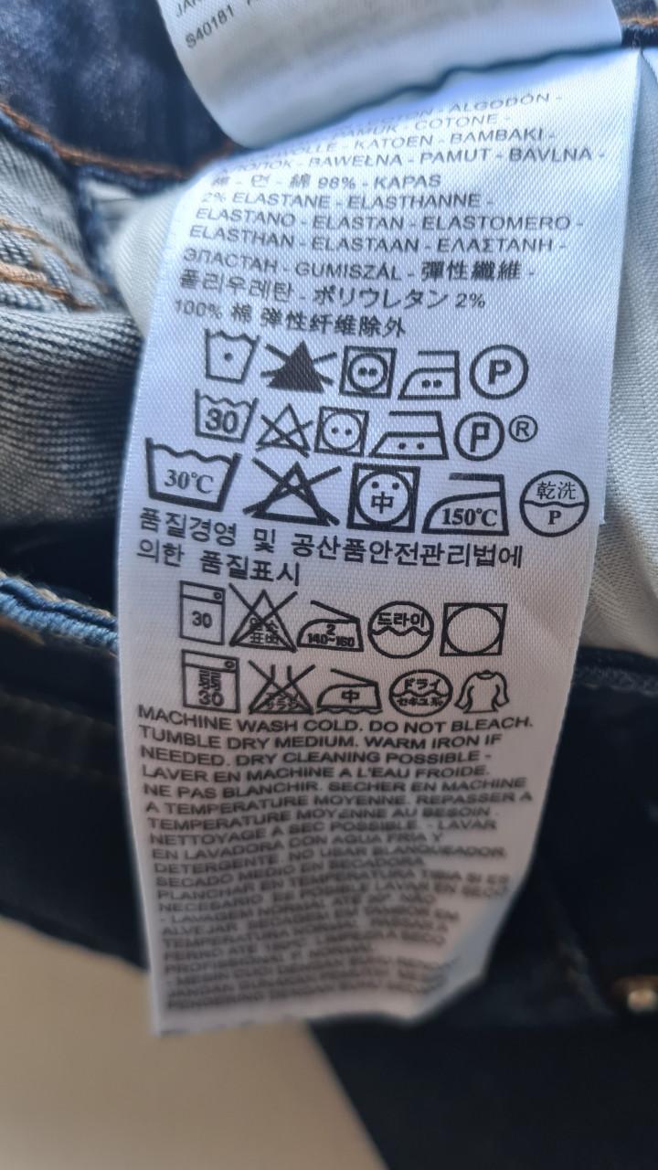 Levis donker blauw W29 / L32( Mt L ) Demi Curve , Mid Rise