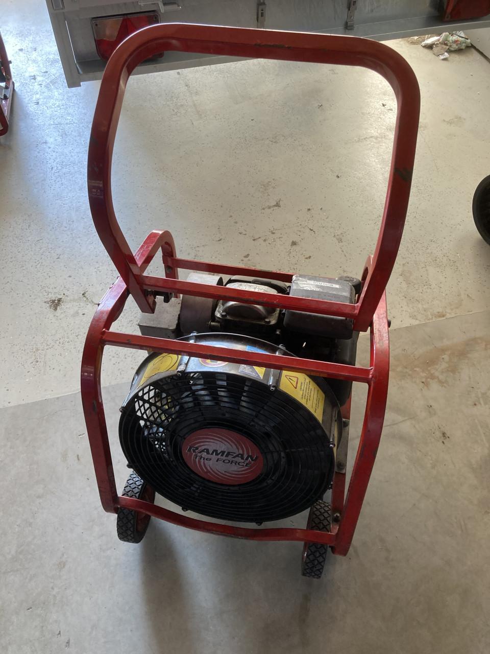 Te koop ventilator op benzine motor