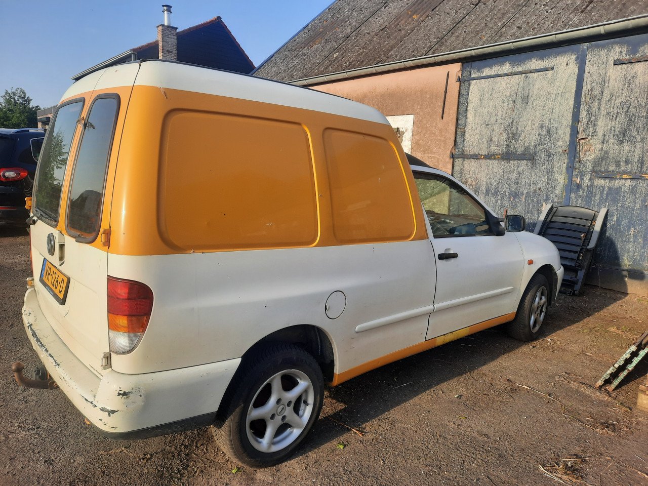 VW Caddy 1.4 MPi benzine  grijs kenteken