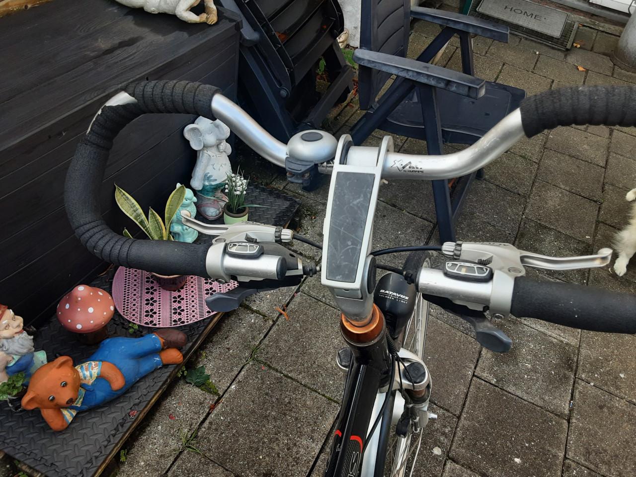 Batavus damesfiets, 24 speed  ( opknappertje  )