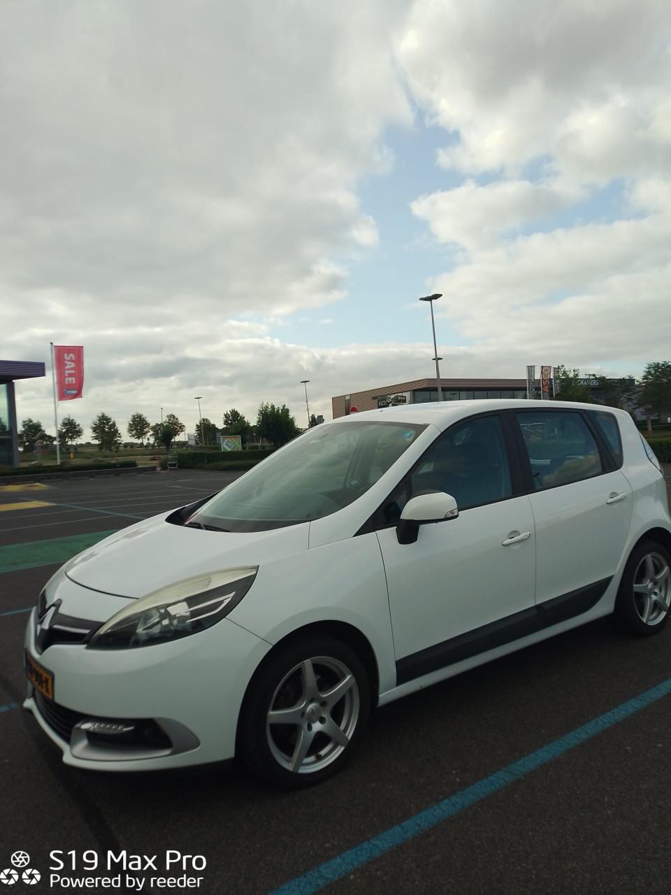 Nette Renault Scenic