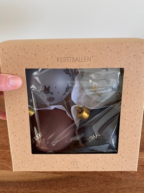 Zusss | Doosje met 4 Kerstballen | Multicolor