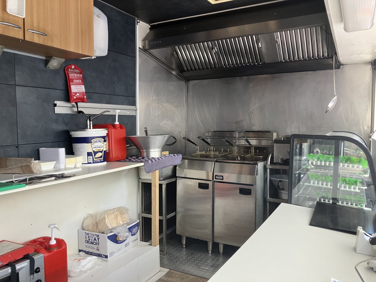 Foodtruck / Frietkar / Verkoopwagen / Snackwagen
