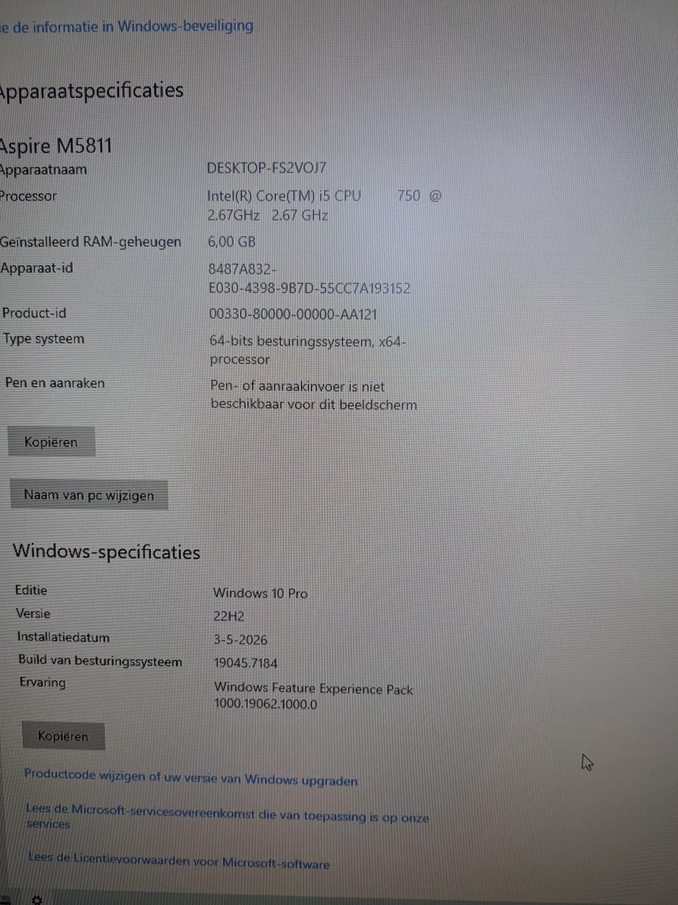 Acer pc compleet met monitor en draadloos toetsenbord en muis.