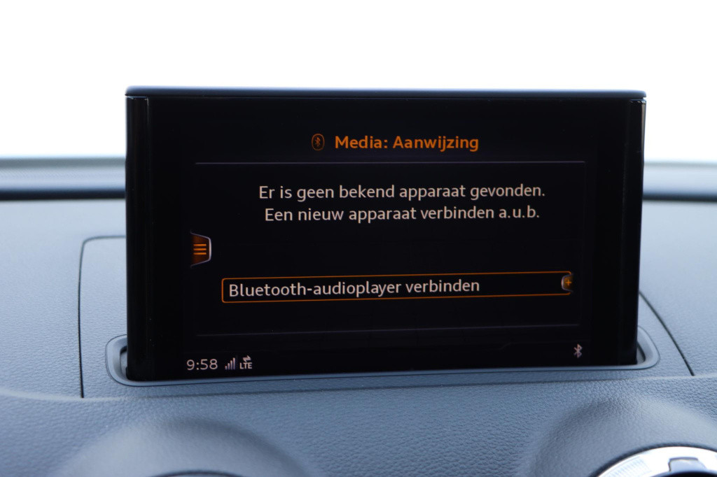 Audi A3 limousine 35 tfsi cod advance sport s-line 150pk s-tronic