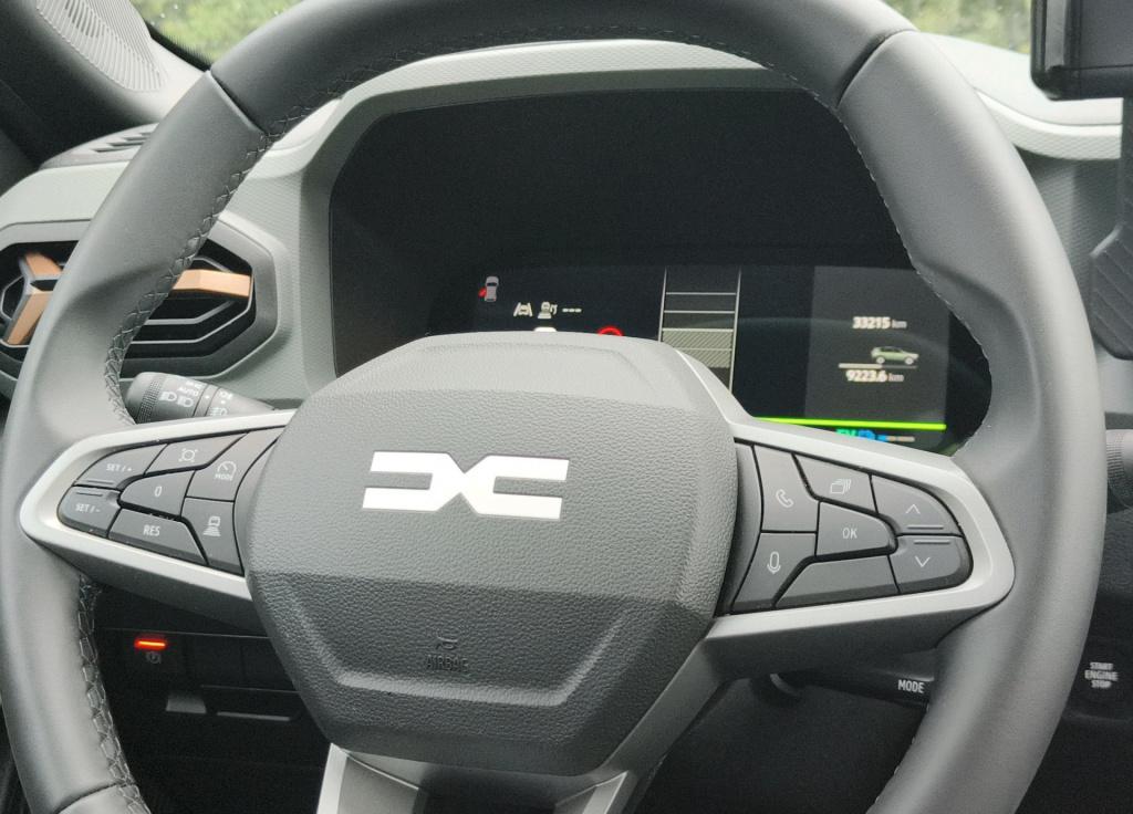 Dacia Bigster 1.8 hybrid 155 extreme panoramadak