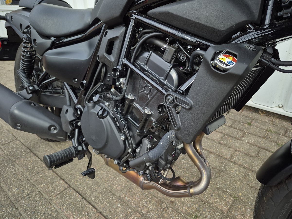 Kawasaki Eliminator 500SE edition uit 2024